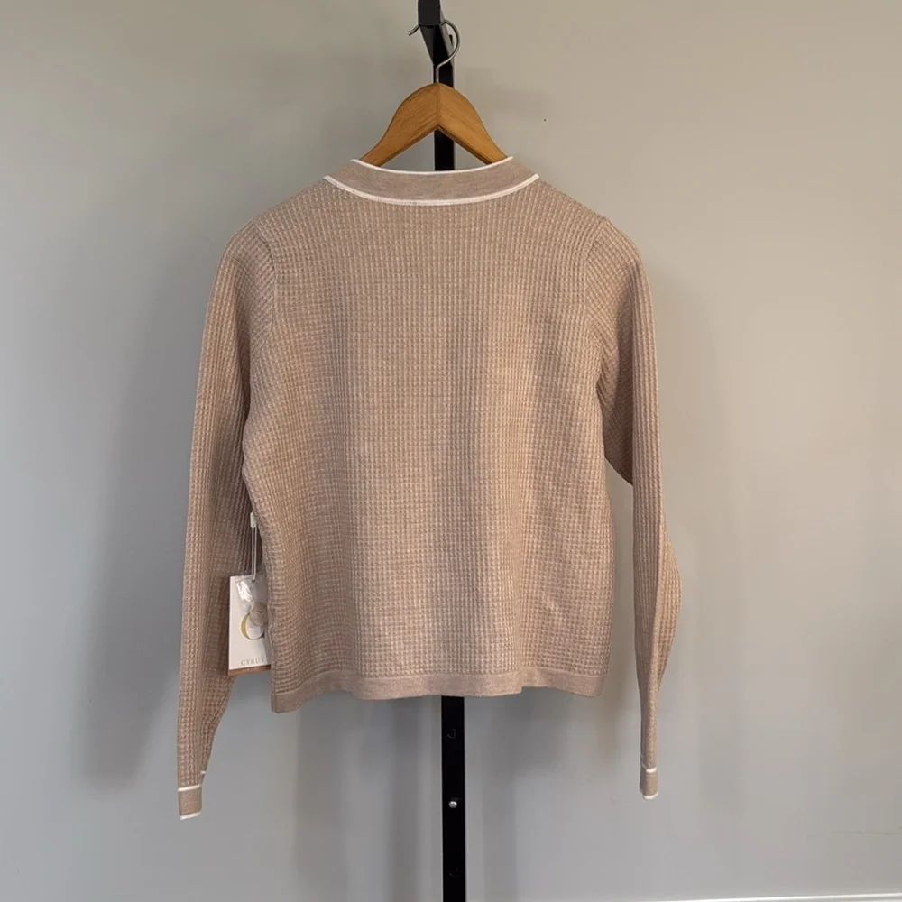Cyrus NYC oatmeal cream sweater cardigan - Picture 5 of 5